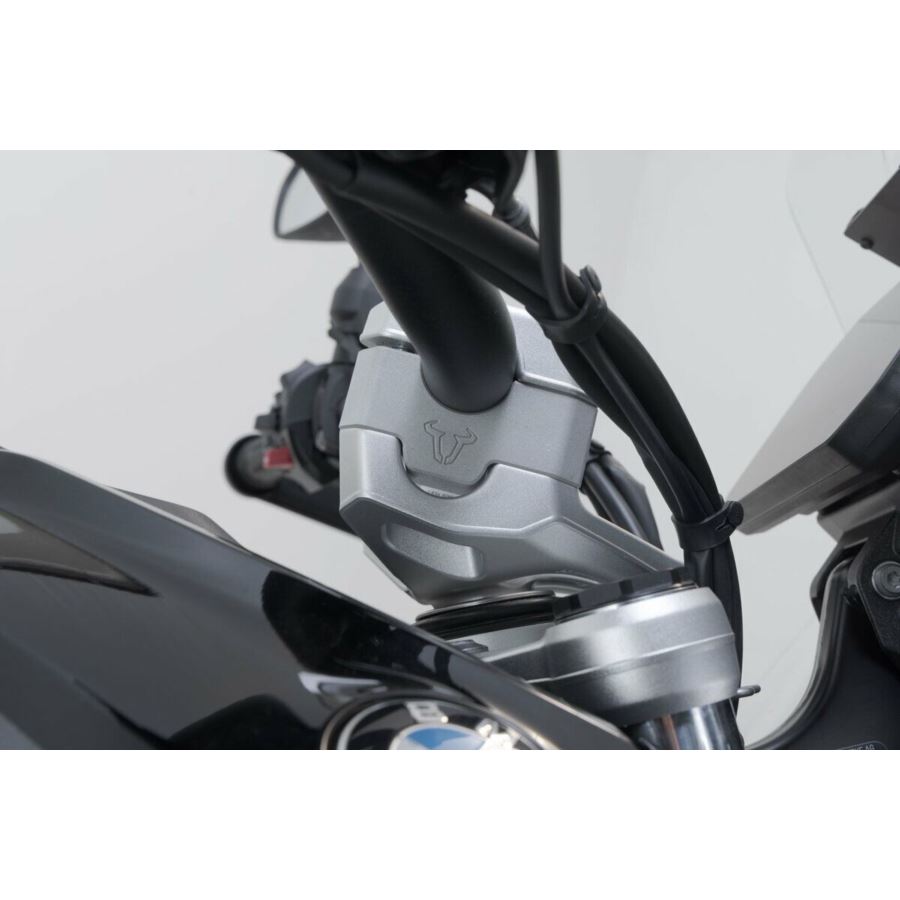 ZESTAW PODWYŻSZAJĄCY KIEROWNICĘ R1300GS SW MOTECH